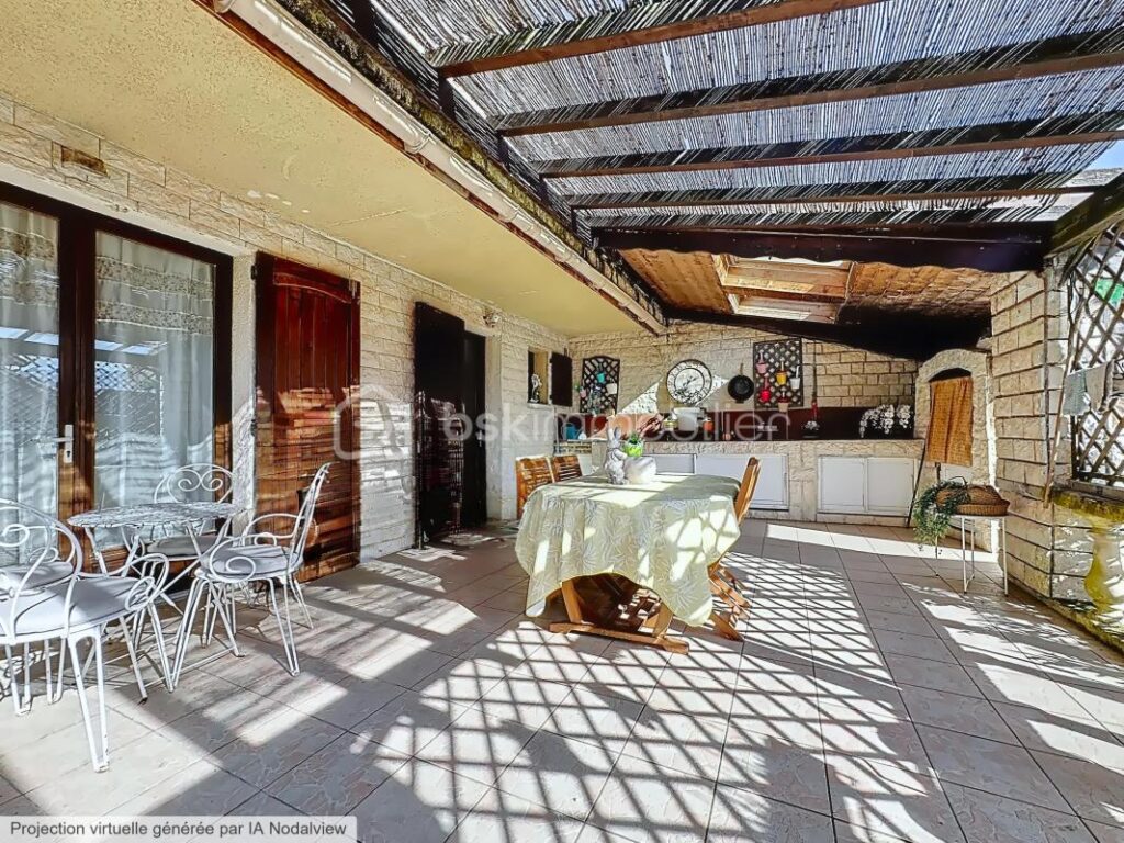 Maison familiale au calme avec terrasse et garage – Moirans (Chemin des Mûriers – 5 pièces – 3 chambres – 146 m²