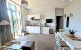 BADEN – GOLFE DU MORBIHAN – SUPERBE T2 MEUBLE – 4 COUCHAGES – PISCINE – DEUX BALCONS – 2 pièces – 1 chambre – 41 m²