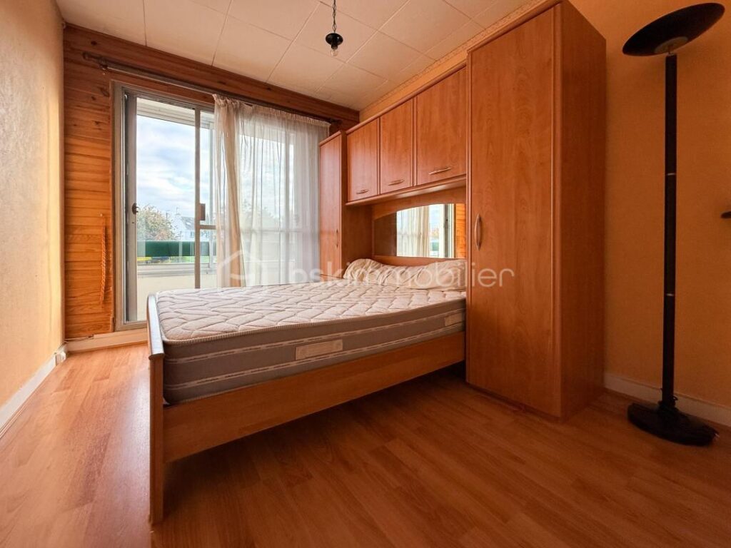 En exclusivité : quartier Bellevue / Centre Napoléon (T4 de 79 m2 au 1er étage) – 4 pièces – 3 chambres – 79 m²