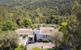 Valbonne – Villa d’exception au cœur de la nature, à pied du village – 12 pièces – 8 chambres – 518 m²