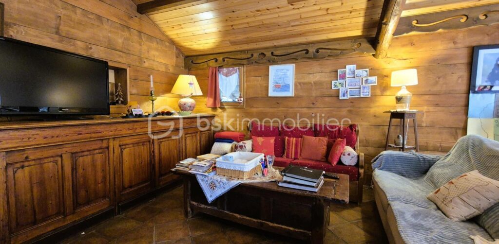 A ALLOS – MAGNIFIQUE CHALET INDIVIDUEL 5 PIÈCES – 197 m² – 8 pièces – 4 chambres – 197 m²