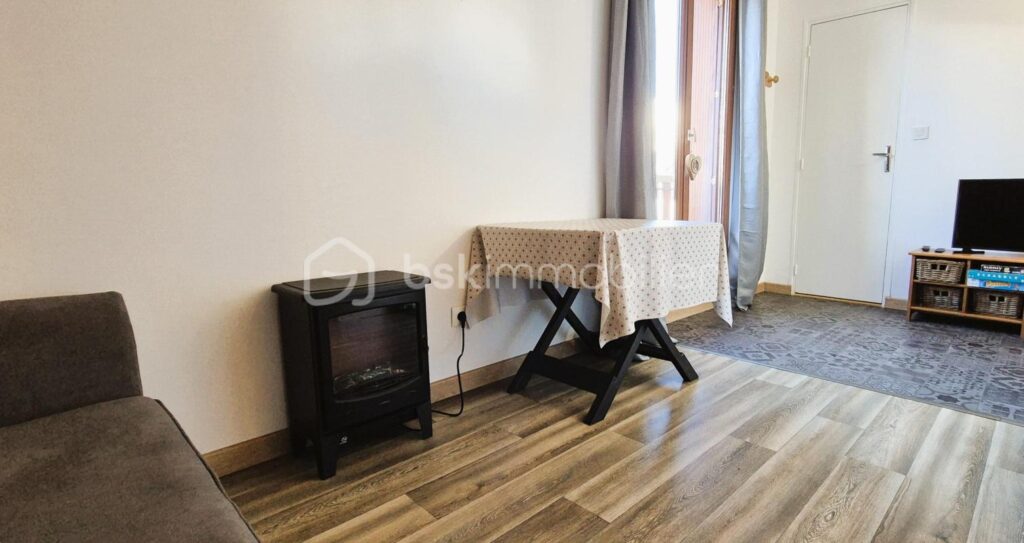 🏔️ APPARTEMENT T2 RÉNOVÉ – SKIS AUX PIEDS – SEIGNUS D’ALLOS – 2 pièces – 1 chambre – 22 m²