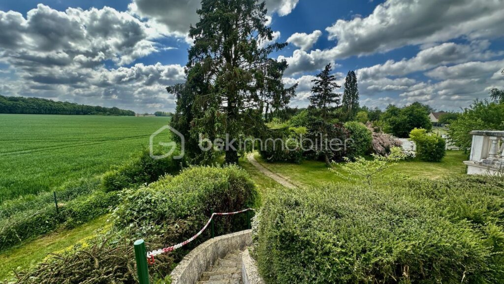 Maison familiale – 7 pièces – 4 chambres – 183 m²