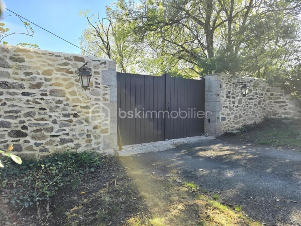 MAGNIFIQUE LOGIS ÉQUESTRE – 7 pièces – 4 chambres – 200 m²