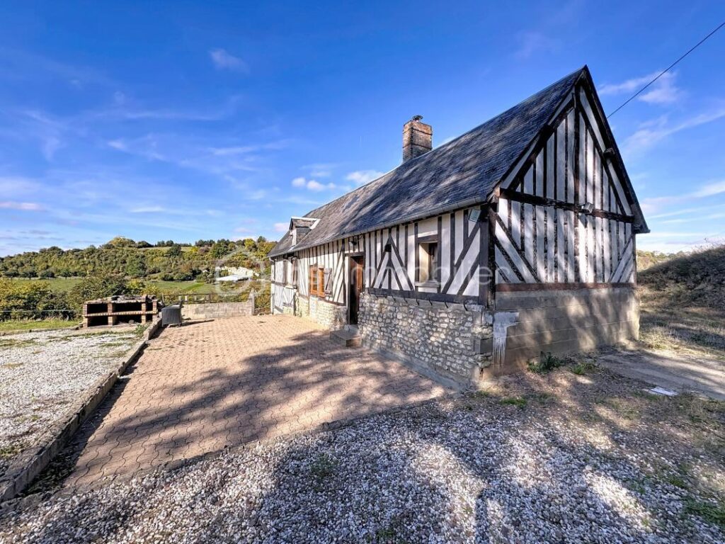 Maison de plain pied – 6 pièces – 4 chambres – 107 m²