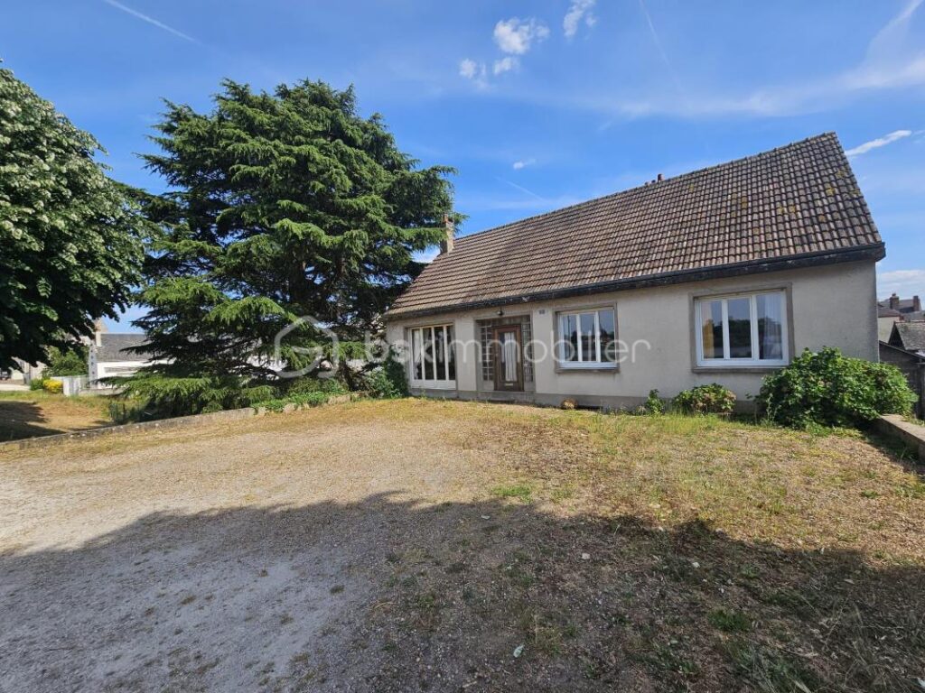 BIEN AVEC VUE IMPRENABLE SUR LA LOIRE – 5 pièces – 3 chambres – 94 m²