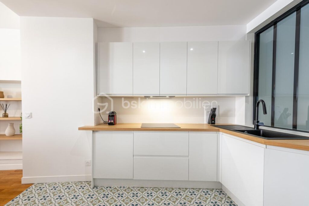 EXCLUSIVITE SUPERBE APPARTEMENT TRIPLEX 127 M2 CENTRE VILLE ANNECY – 6 pièces – 4 chambres – 127 m²