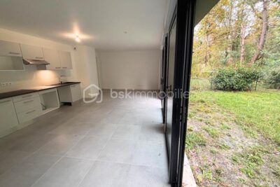Maison Duplex T5 Neuve avec Jardin et Garage – Le Taillan-Médoc – 5 pièces – 4 chambres – 113 m²