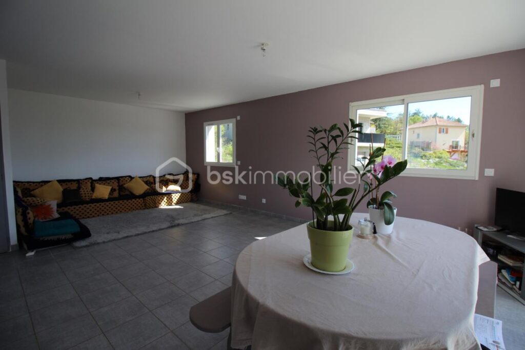 Maison Familiale ou Investissement – 7 pièces – 4 chambres – 171 m²