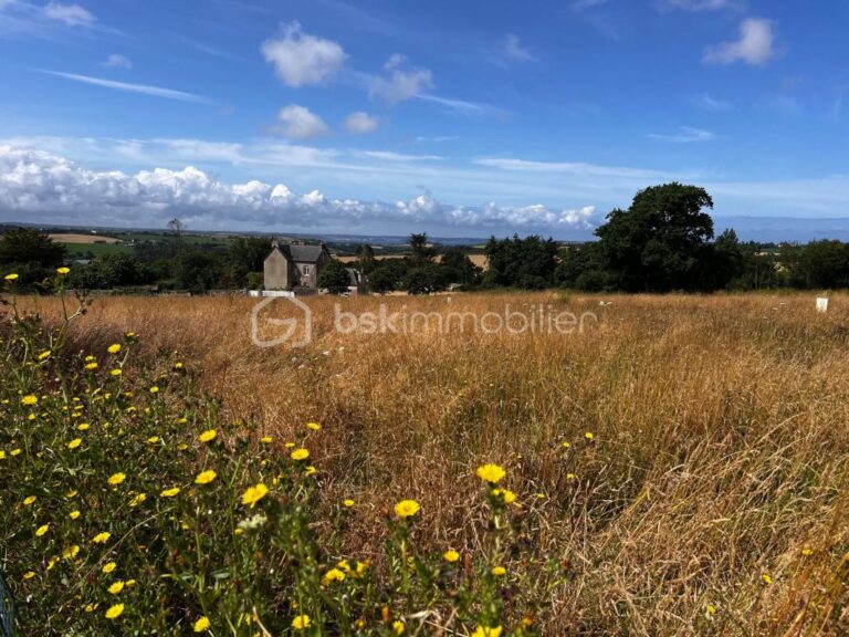 Terrain à bâtir de 546m2, vue sur la baie de Douarnenez – NR pièces – NR chambres – 546 m²