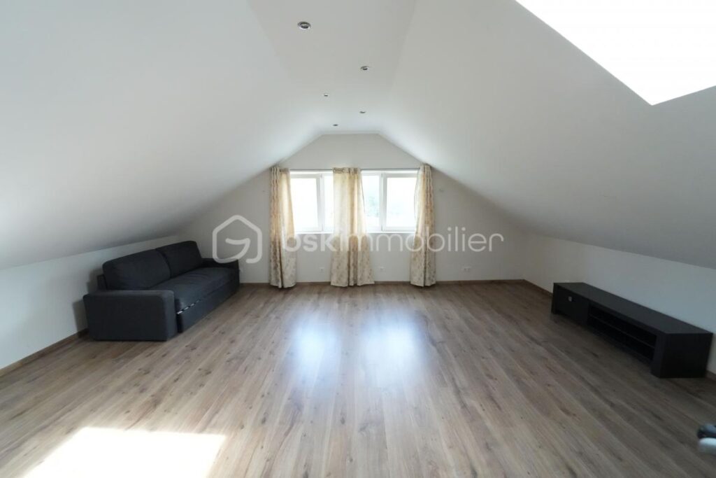 Maison d’architecte à CHARTRETTES de 195m² – 6 pièces – 4 chambres – 195 m²