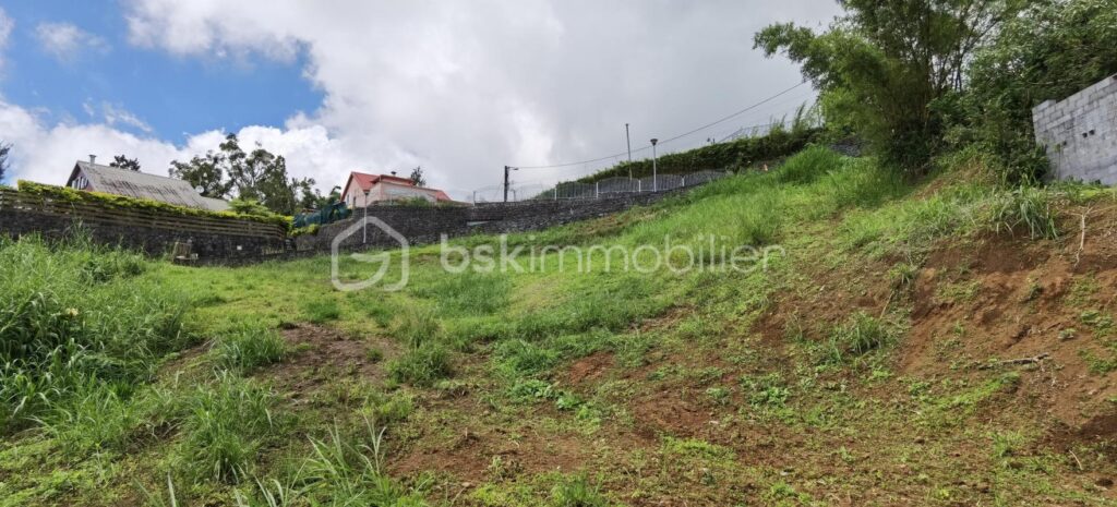 Terrain à vendre 2000 m2 – Saint-Denis – NR pièces – NR chambres – 2063 m²