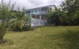 Villa avec piscine jacuzzi et jardin à l’île de la Réunion – 7 pièces – 4 chambres – 171 m²