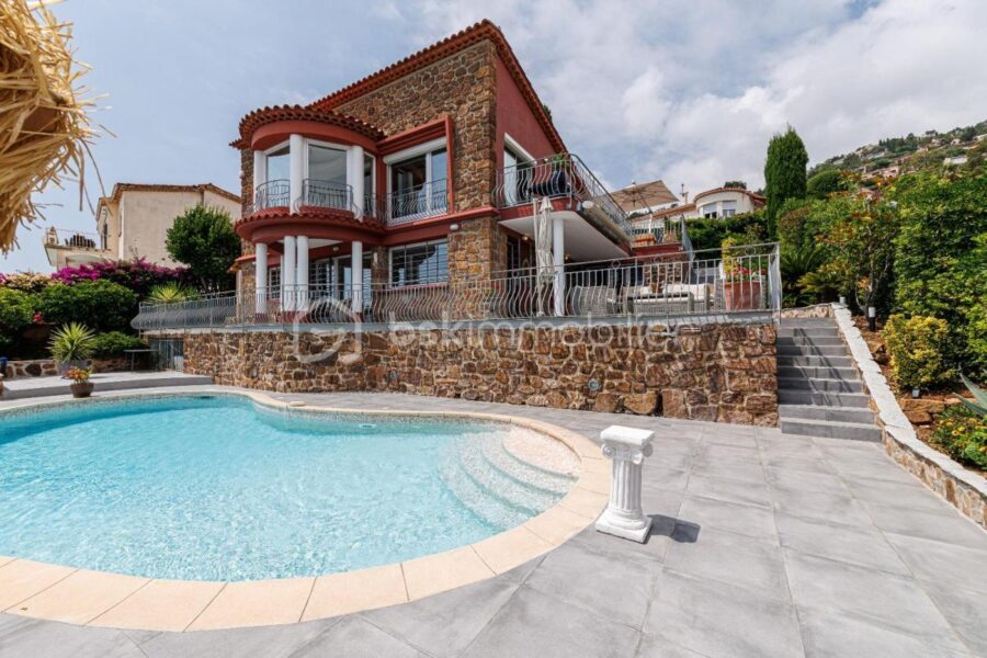 Maison à vendre à Saint raphael