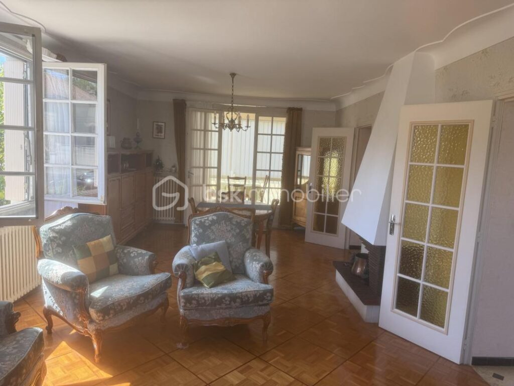 Maison charmante en vente : Une oasis de sérénité proche de la ville – 4 pièces – 3 chambres – 120 m²