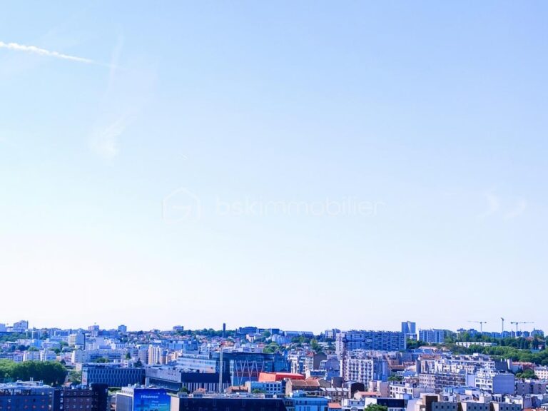 Paris 13ème spacieux 4 pièces calme, lumineux, sans vis à vis et en parfait état avec cave et parking – 4 pièces – 3 chambres – 88 m²