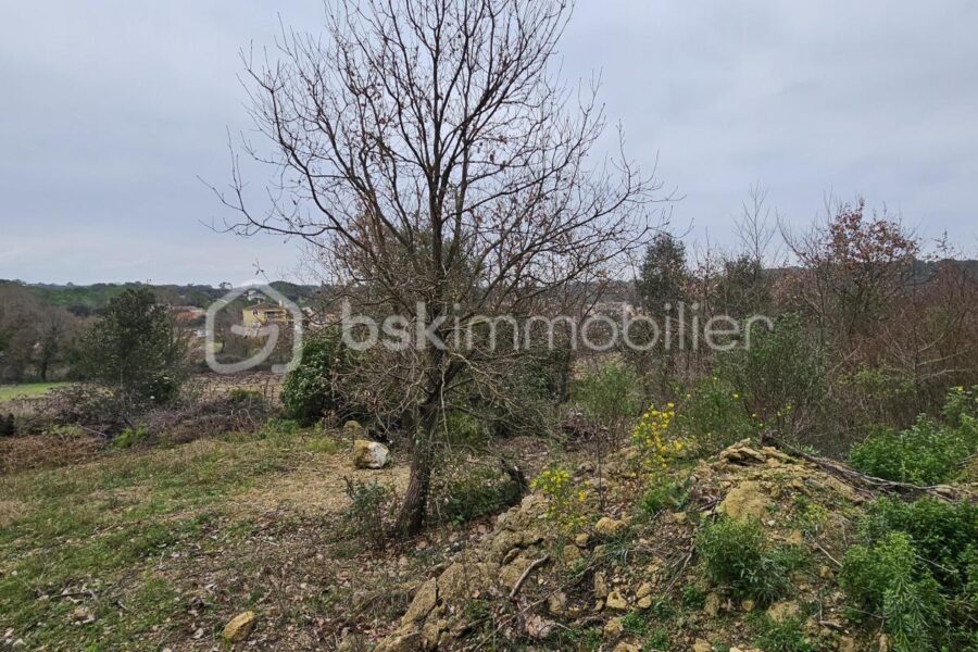 Terrain à vendre à Villevieille