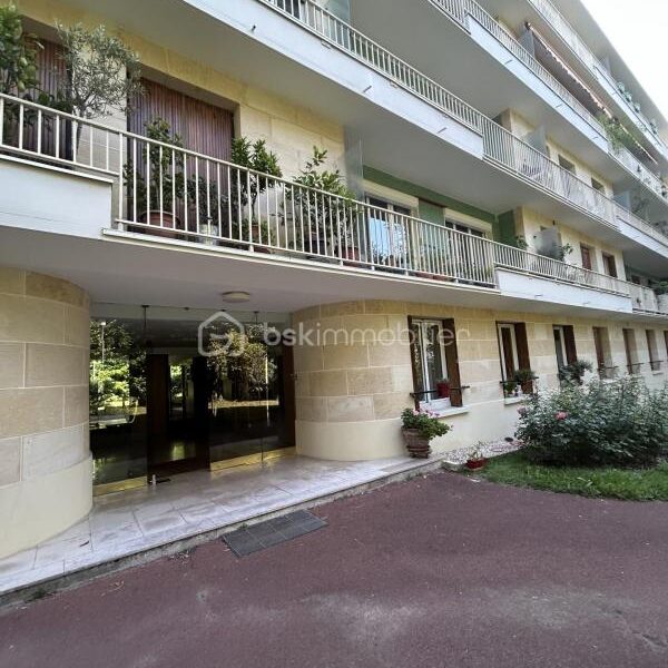 Appartement à vendre à Sevres