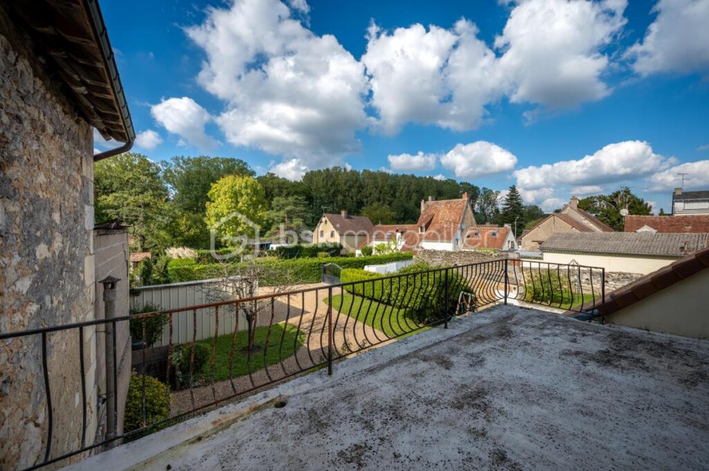 À vendre – Maison Type T4 – historique au cœur du quartier des Templiers à Valençay – 4 pièces – 3 chambres – 80 m²