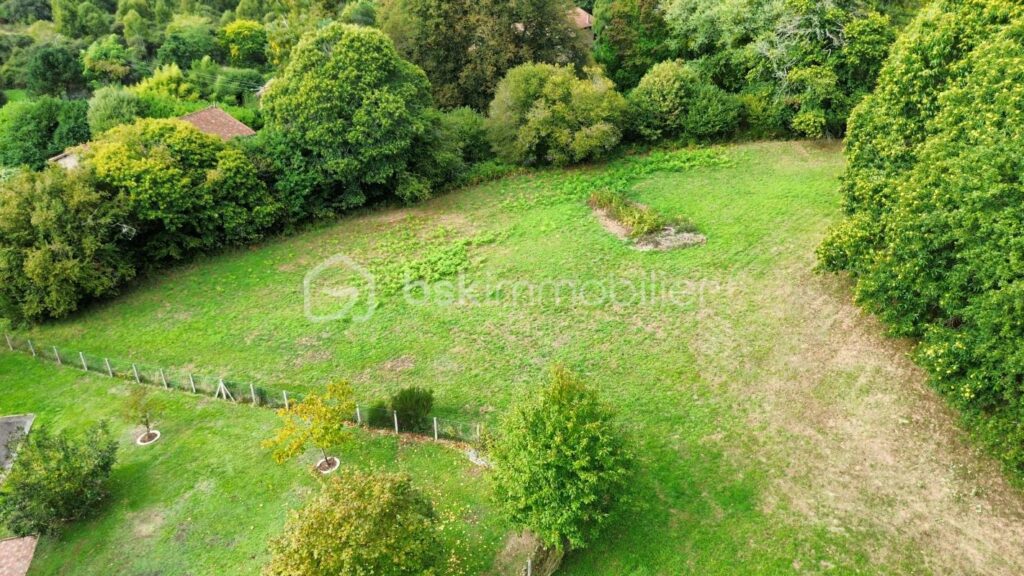 Terrain constructible 2 486 m² à Bonnac-la-Côte – Environnement calme et recherché – NR pièces – NR chambres – 2486 m²