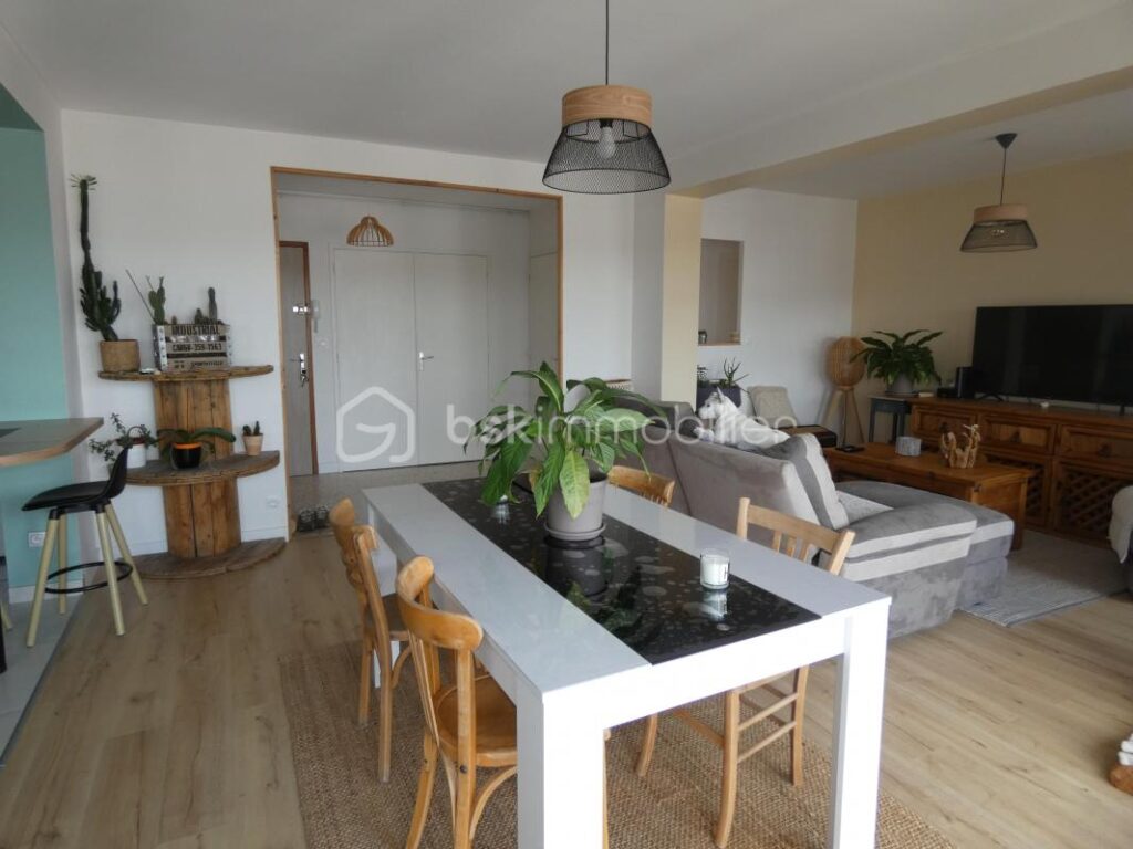 EXCLUSIVITE, VILLARS Le Plat Haut – Les Dolomites, Appartement T4 DE 88 m2, rénové en 2023 – 4 pièces – 2 chambres – 84 m²