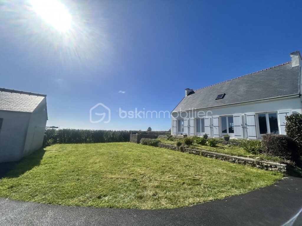 Maison vue mer en Finistère sud – 10 pièces – 7 chambres – 152 m²