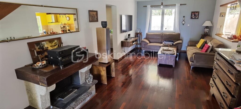 A VENDRE – VILLA – LE BRULE SAINT-DENIS – 5 pièces – 3 chambres – 164 m²