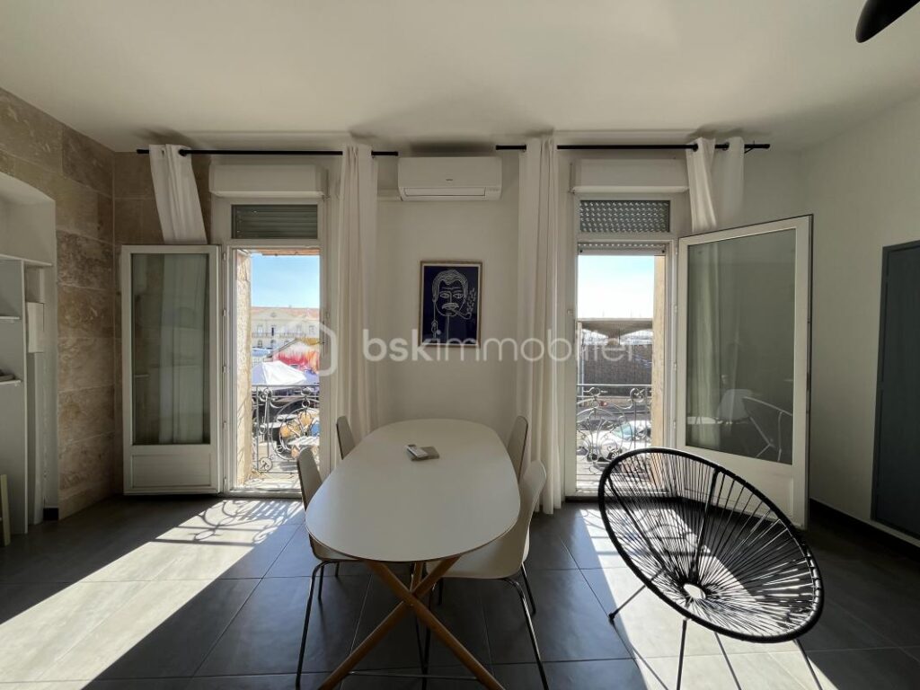 SUBLIME APPARTEMENT VUE DÉGAGÉE SUR LE QUAI – 3 pièces – 1 chambre – 62 m²