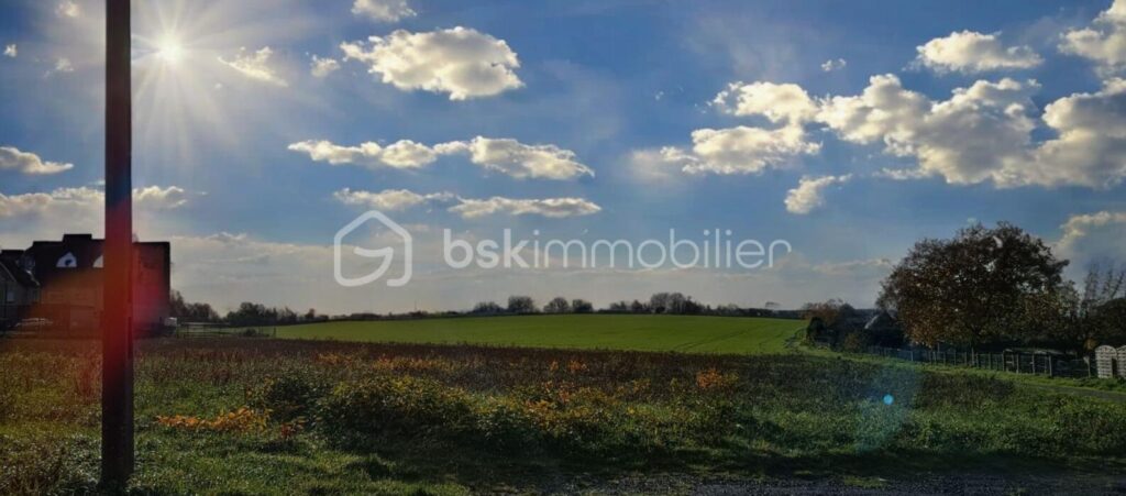 TERRAIN CONSTRUCTIBLE – NR pièces – NR chambres – 5579 m²