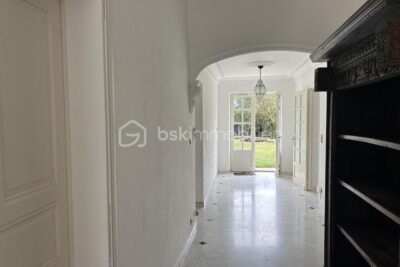 SUPERBE PROPRIETE EN PIERRES – PISCINE – TERRAIN – DEPENDANCE- CACHET – 8 pièces – 6 chambres – 332 m²