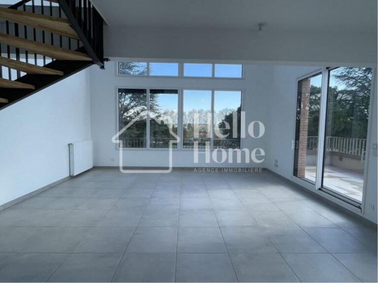 T5 – 129.8m ² – 5 pièces – 4 chambres – 129 m²