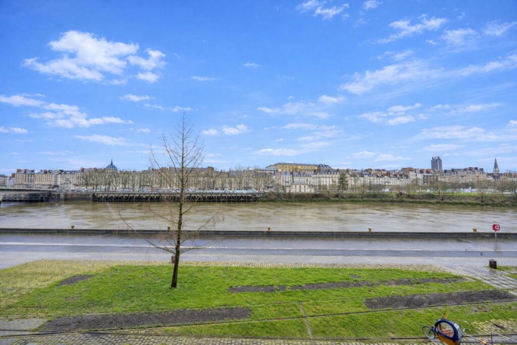 Appartement T3 face Loire – 3 pièces – 2 chambres – 62 m²