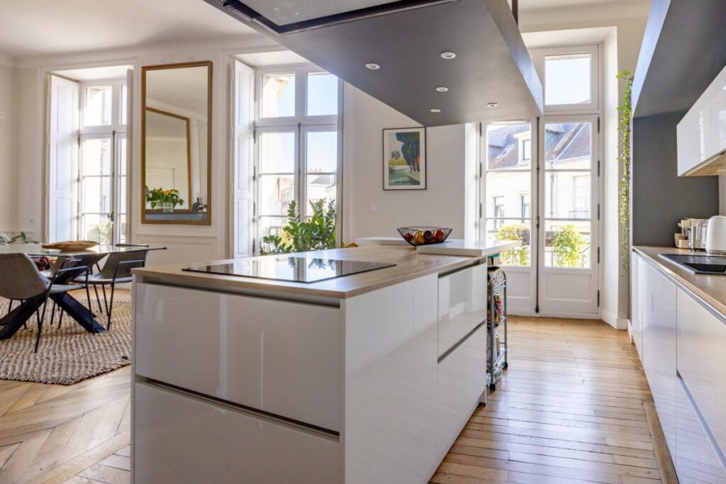 Appartement T3 de 105m2 – 3 pièces – 2 chambres – 105 m²