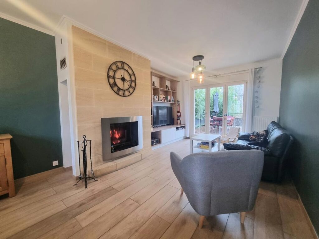 Semi plain-pied individuel, 5 chambres avec T2 indépendant – 7 pièces – 5 chambres – 125 m²