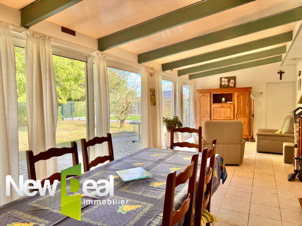 PLAIN PIED AVEC GARAGE A LANDAS – 4 pièces – 2 chambres – 98 m²