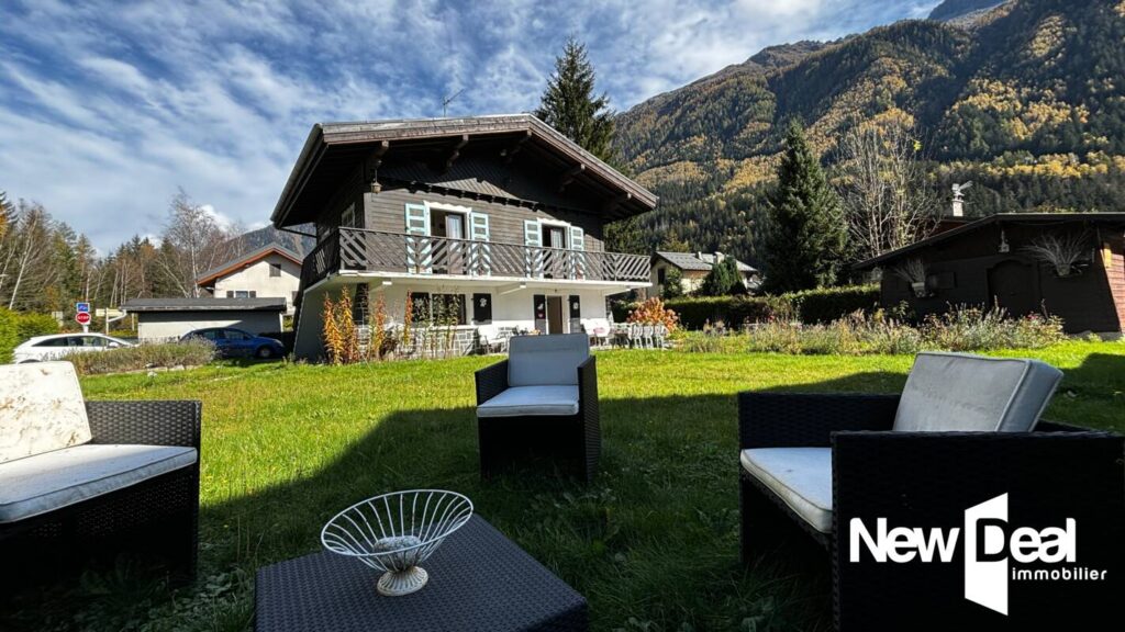 CHALET – 2 APPARTEMENTS – CHAMONIX MONT-BLANC – 6 pièces – 4 chambres – 101 m²