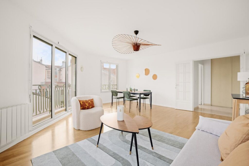 Superbe T3 avec vue dégagée sur le Boulevard de la Croix Rousse – 3 pièces – 2 chambres – 78 m²