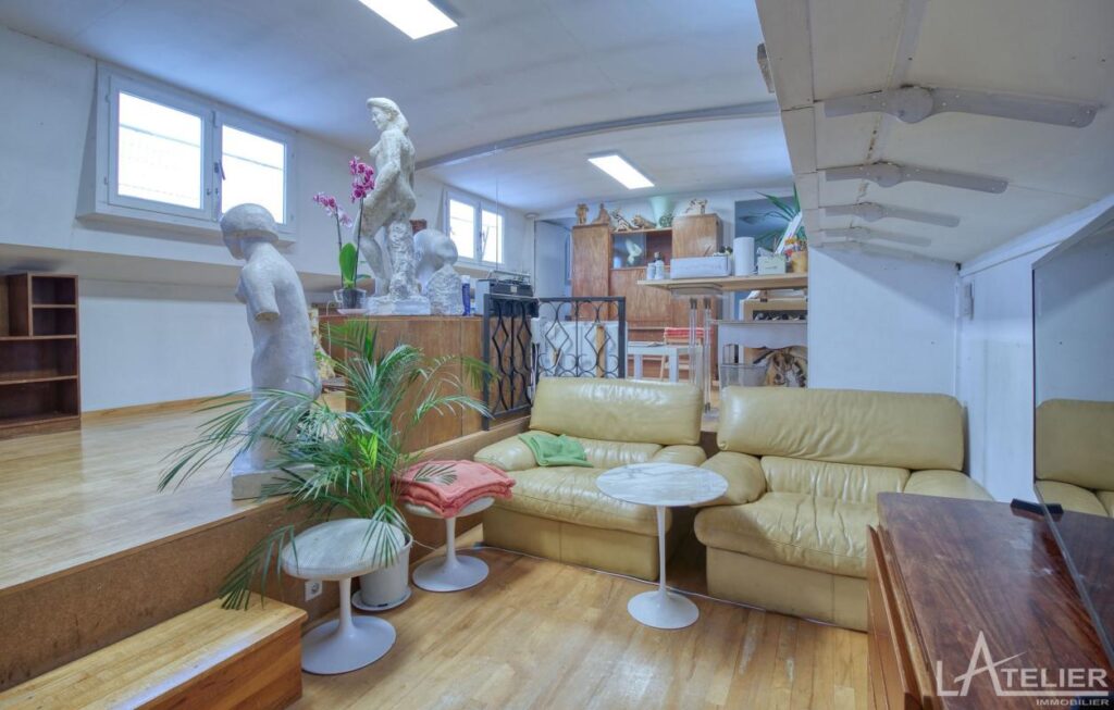 Péniche à Saint-Cloud, Quartier des Coteaux – NR pièces – 3 chambres – 150 m²