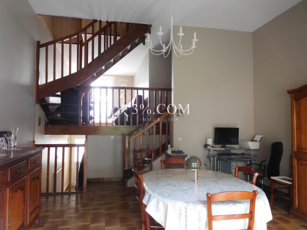 Secteur Nouveau Roubaix, maison située en lotissement privé – 6 pièces – 3 chambres – 89 m²