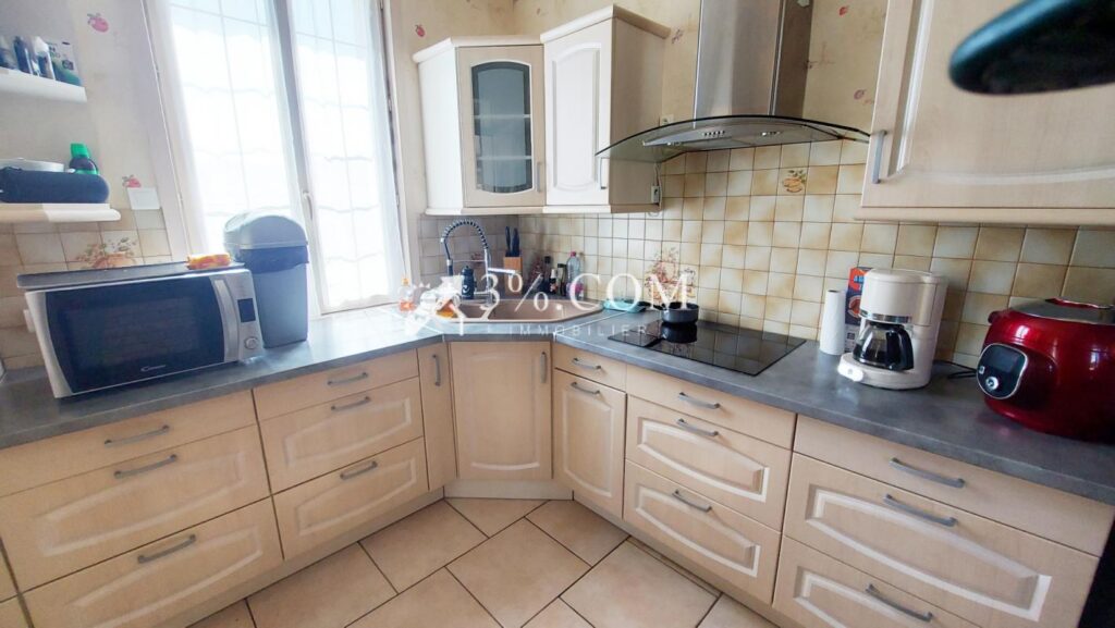 Secteur Gamaches : Pavillon rénové, 3 CH, veranda, sous sol – 6 pièces – 3 chambres – 126 m²