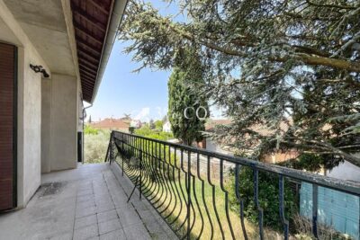 Maison de 104 m2 habitables avec garage proche collège – 5 pièces – 3 chambres – 104 m²