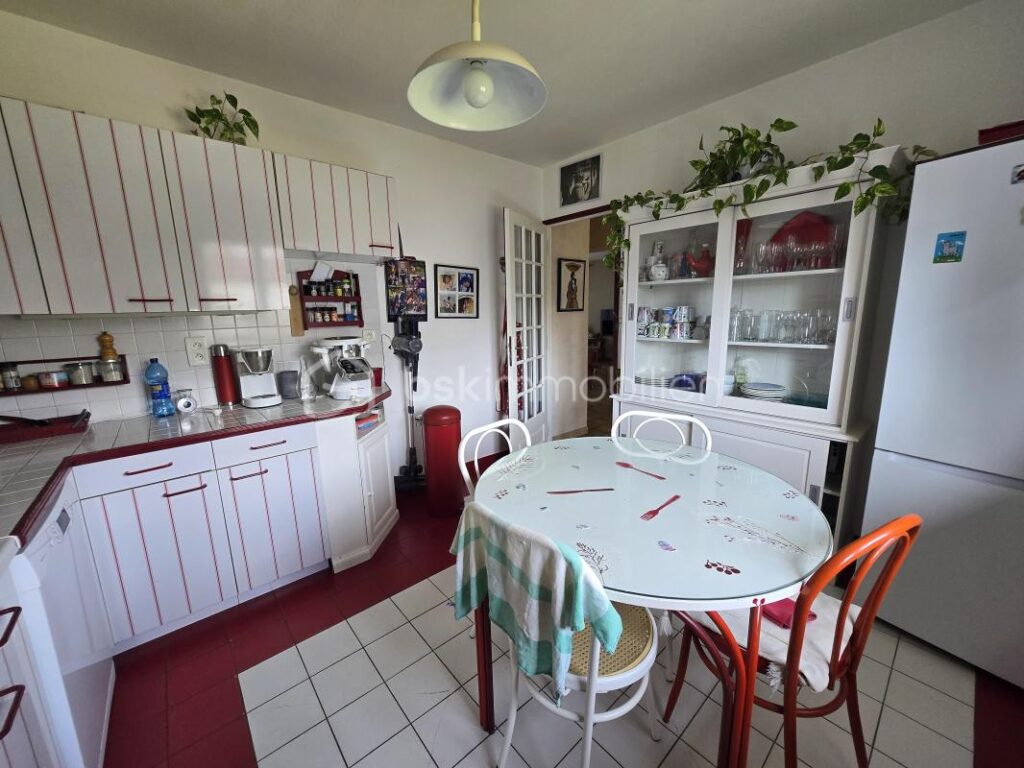 Magnifique Pavillon sur sous sol quartier Montapins à Nevers – 5 pièces – 4 chambres – 117 m²