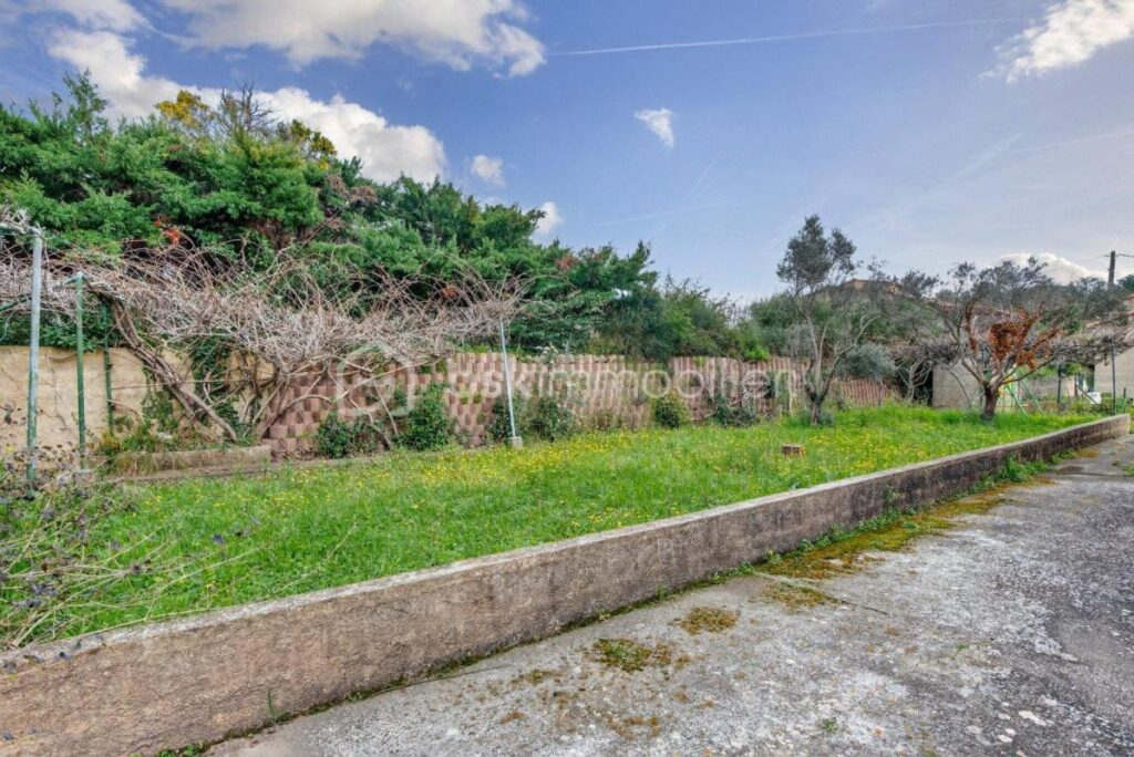 Maison familiale T5 avec piscine et vue sur l’Étang – Saint-Chamas – 5 pièces – 4 chambres – 130 m²