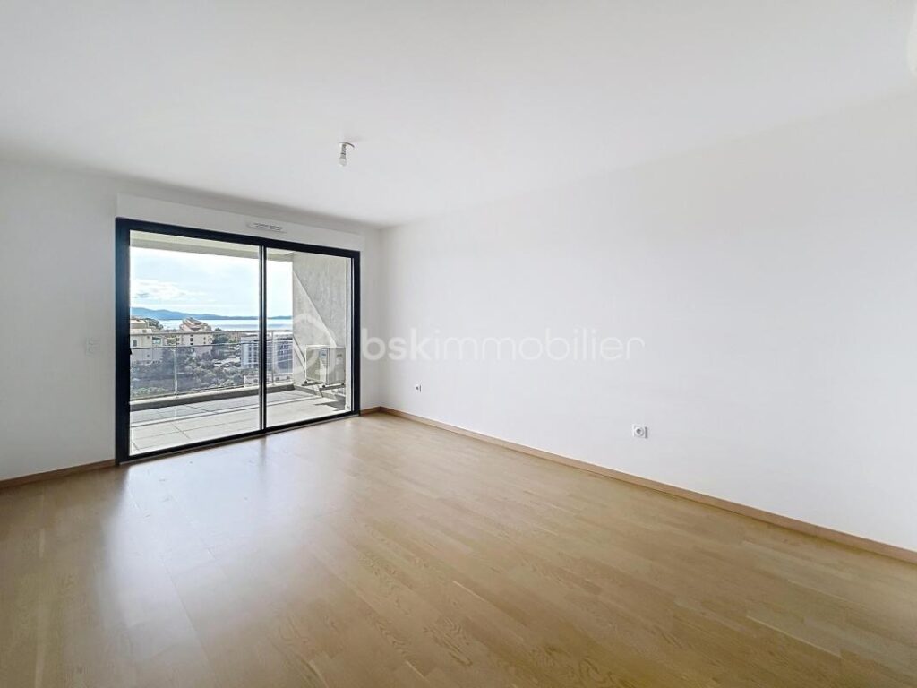 Ajaccio – T2 avec parking Résidence Genovese Vue mer – 2 pièces – 1 chambre – 44 m²