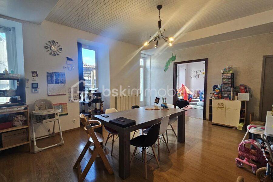 Maison à vendre à Remollon