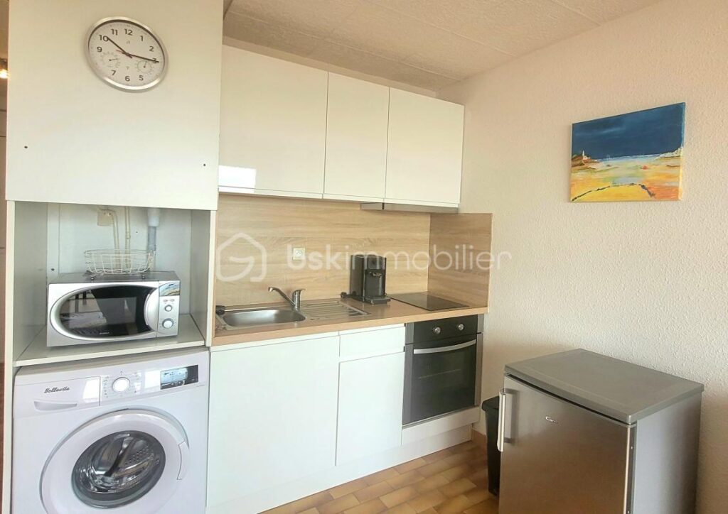 Appartement lumineux avec terrasse sans vis à vis et vue sur mer – 1 pièce – NR chambres – 20 m²