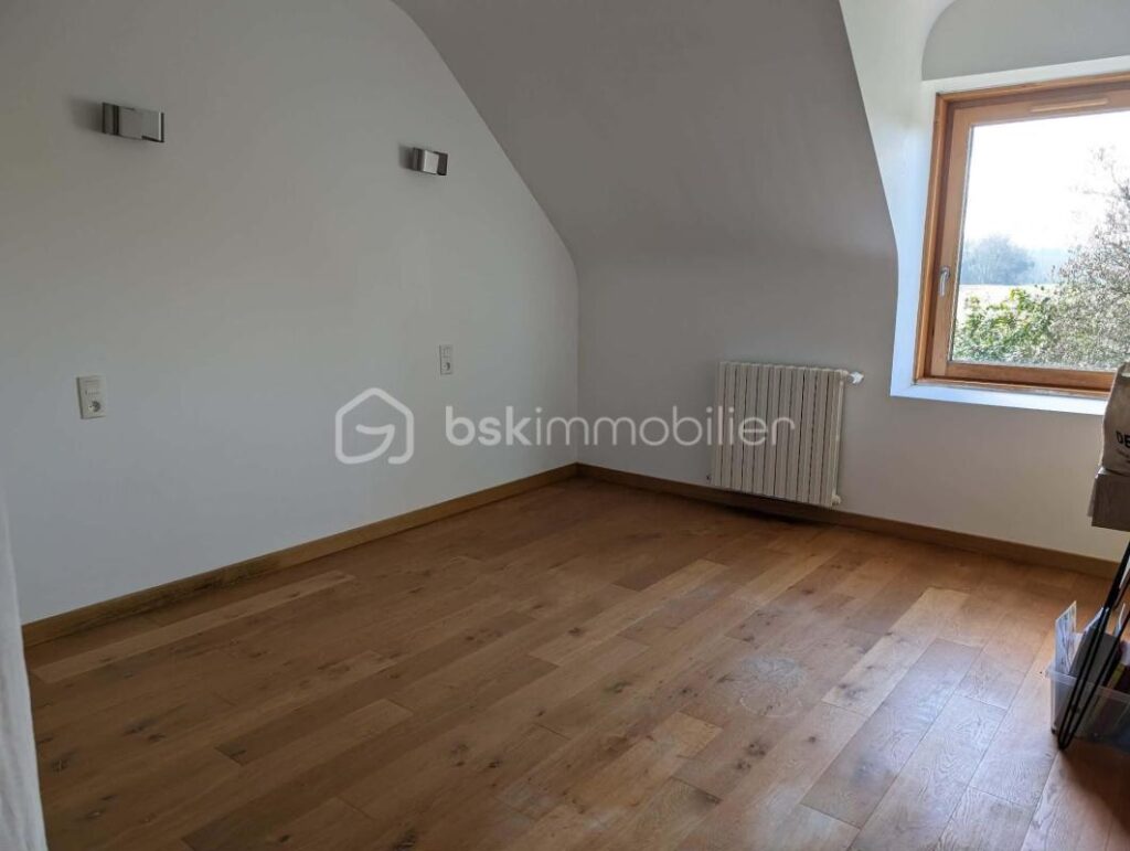 Maison de campagne – 6 pièces – 4 chambres – 143 m²