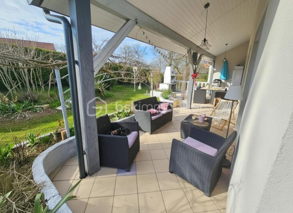 Maison rénovée avec vue campagne – Parigny – 6 pièces – 4 chambres – 120 m²