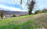 TERRAIN DE 825 m² VIABILISÉ À GRÉSY SUR AIX – NR pièces – NR chambres – 825 m²