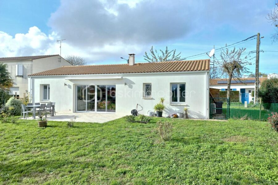 Maison à vendre à Saint just luzac